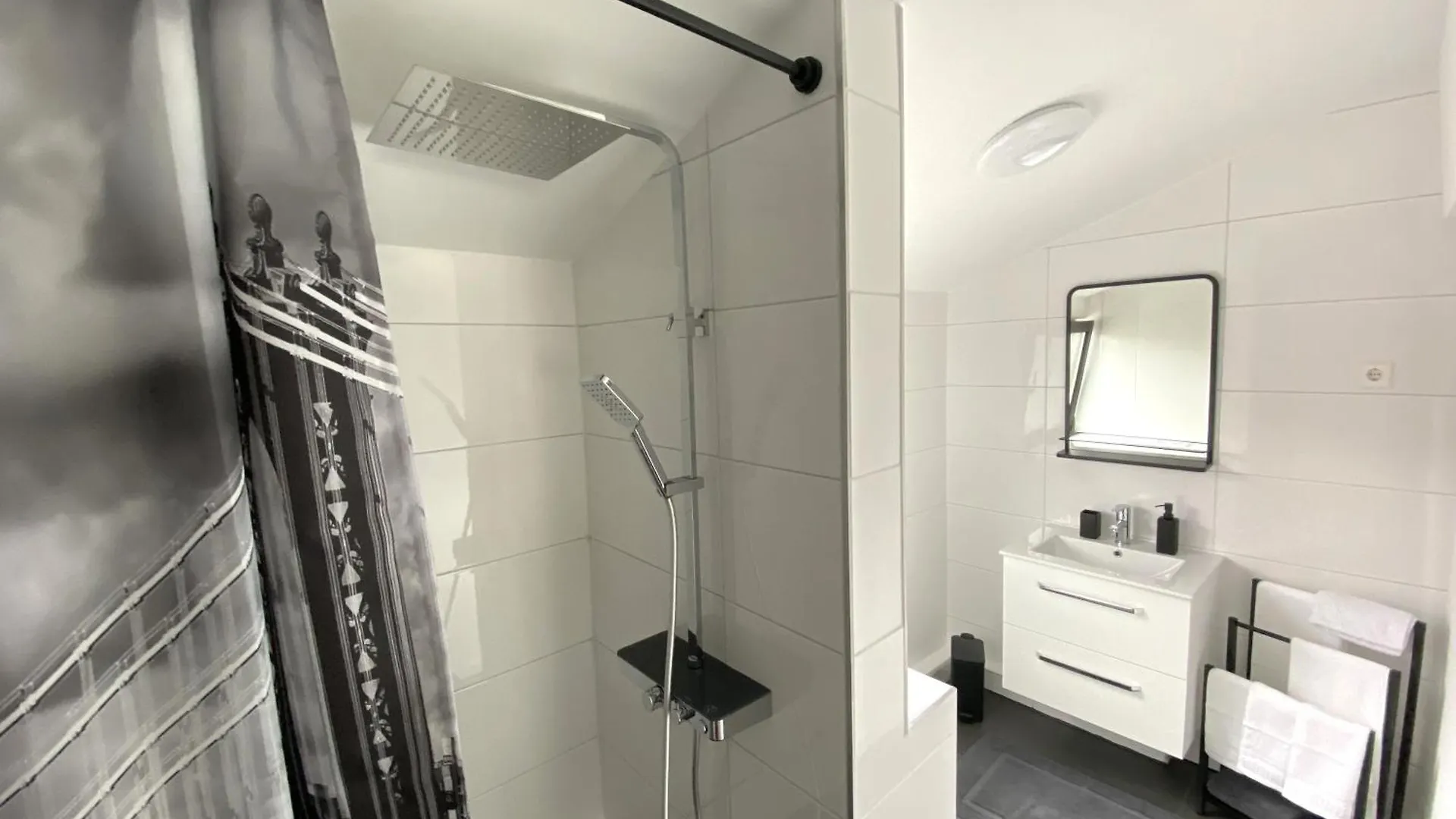 Zentrales Modernes Apartment, Naehe Zoo Und Stadion Dortmund