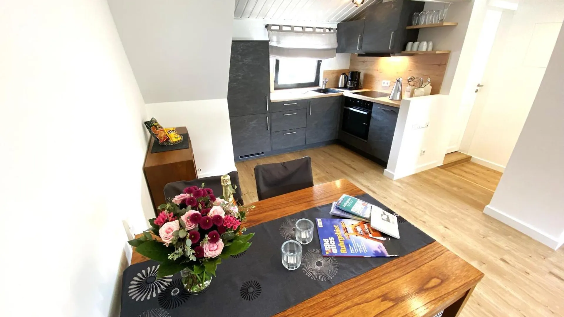 Apartment Zentrales Modernes Apartment, Naehe Zoo Und Stadion Dortmund Germany