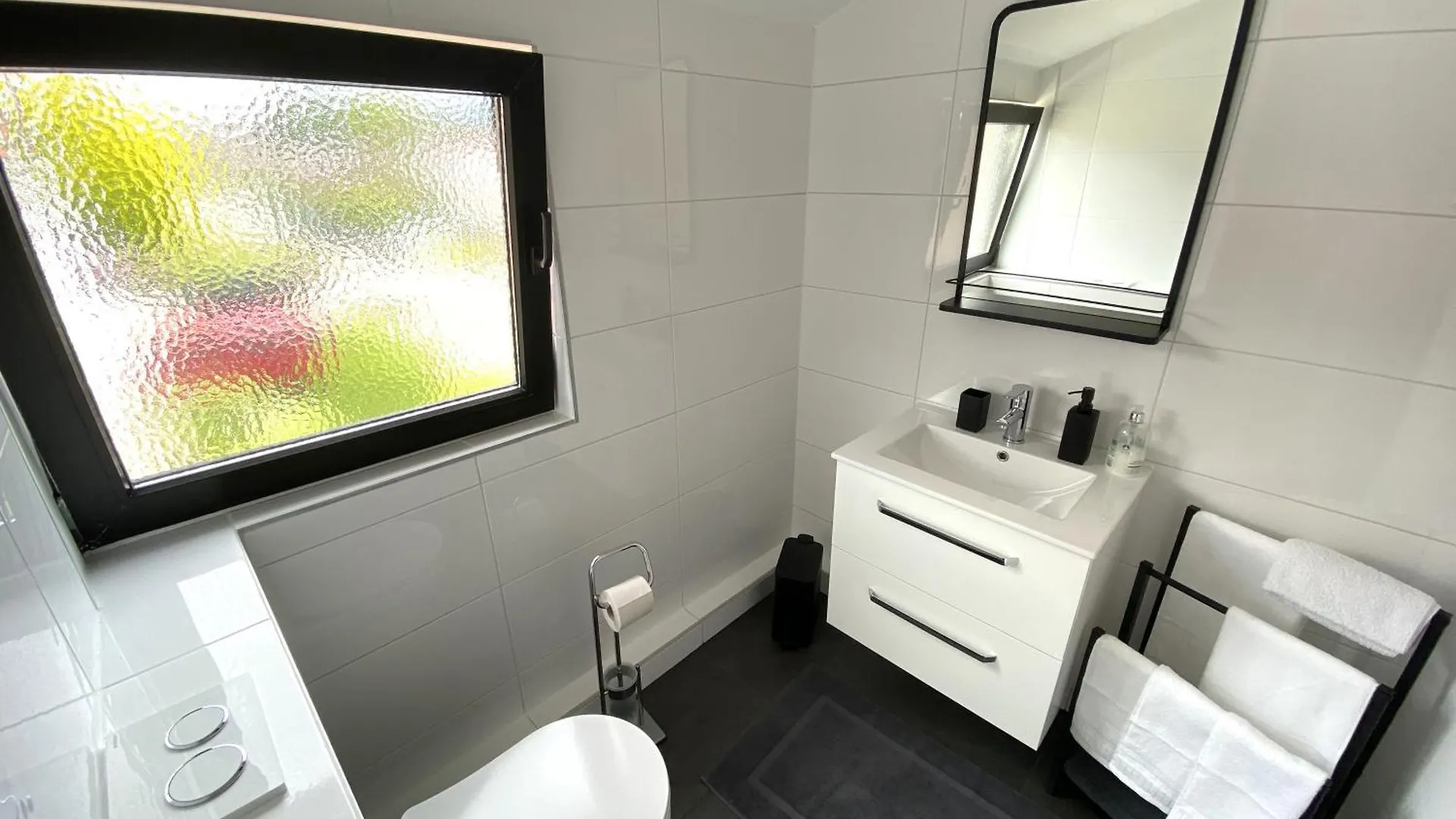 Zentrales Modernes Apartment, Naehe Zoo Und Stadion Dortmund